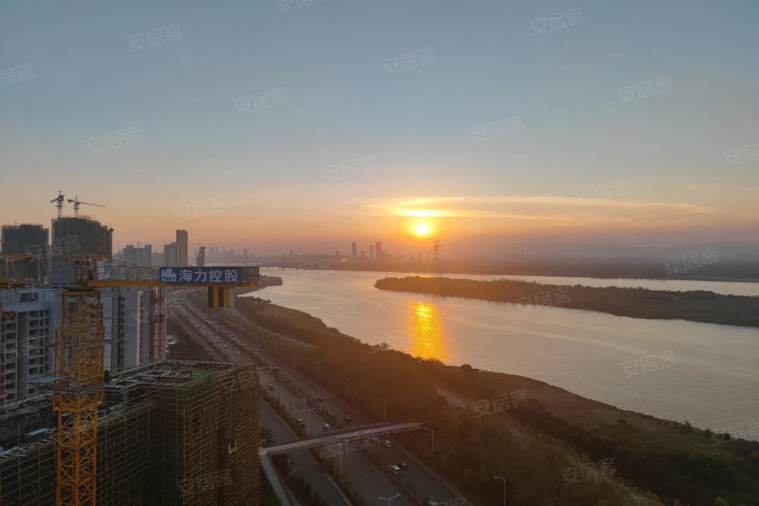 力高国资雍江府售楼处电话4001167278_02